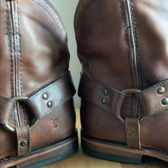 FRYE Wyatt Harness Short boot - Dark Brown, size 9.5 - Picture 7 of 8